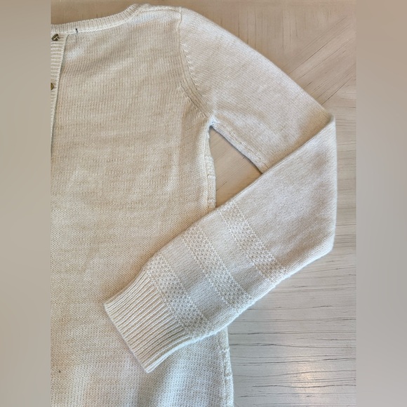 Pink Rose - Textured Knit Cream Sweater – Size Medium - Picture 16 of 16